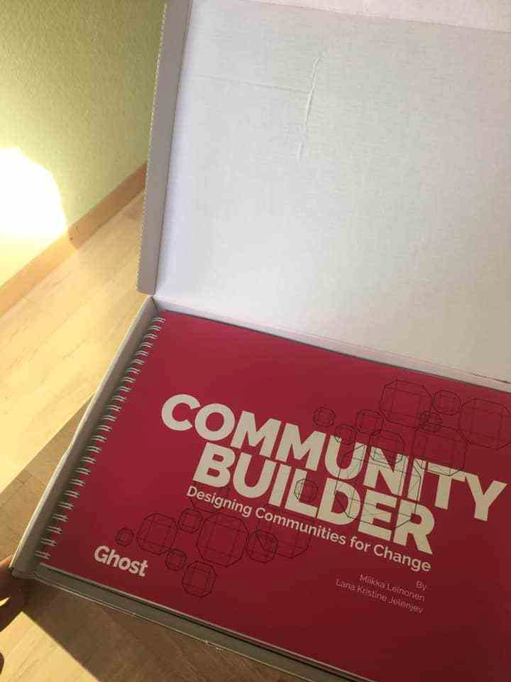 Community Builder - The Book - Paperback